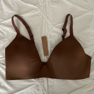 SKIMS Wireless Form T-Shirt Demi Bra